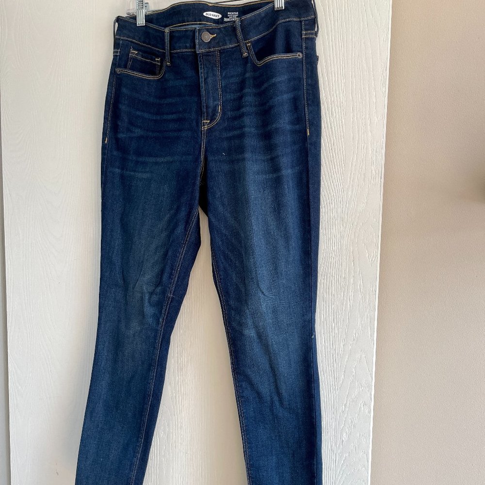 Old Navy Rockstar Super Skinny High Rise Jeans